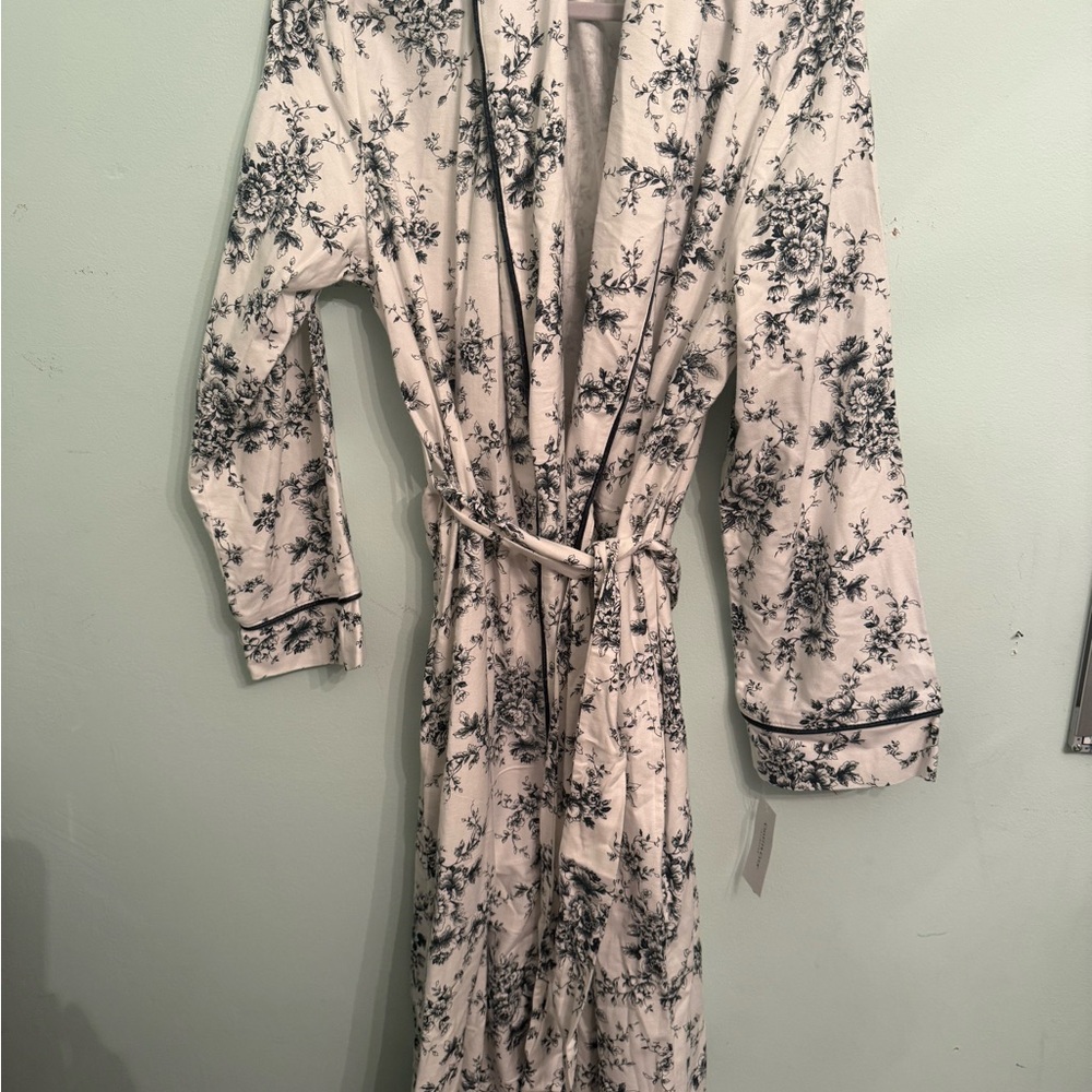 Charter Club Black and White Floral Robe